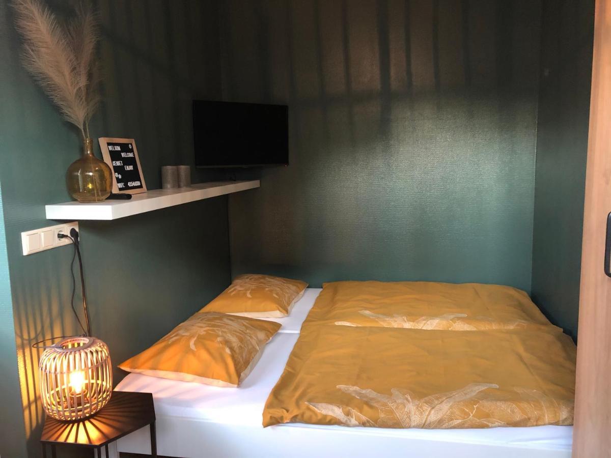 Nieboer Bed & Breakfast เฟราเวนโปลเดอร์ ภายนอก รูปภาพ